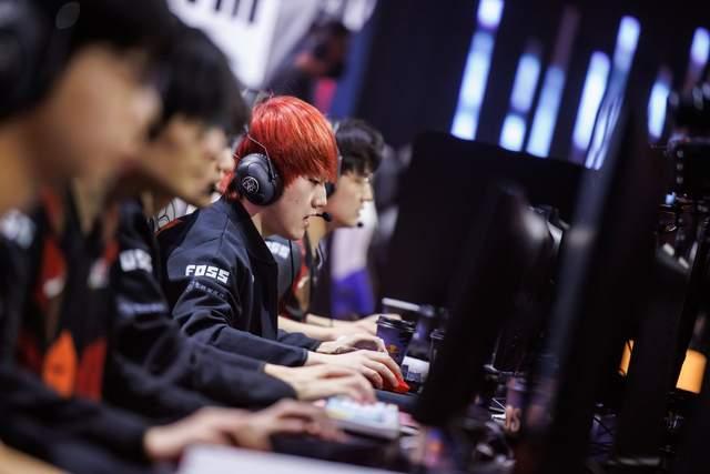 关于C9鏖战JDG，Jankos开启传奇时刻宿命之战半决赛，成为赛场最大亮点的信息